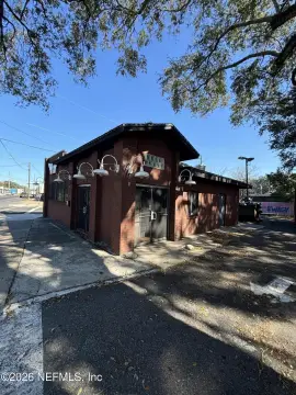 Restaurant Opportunity on N Pearl