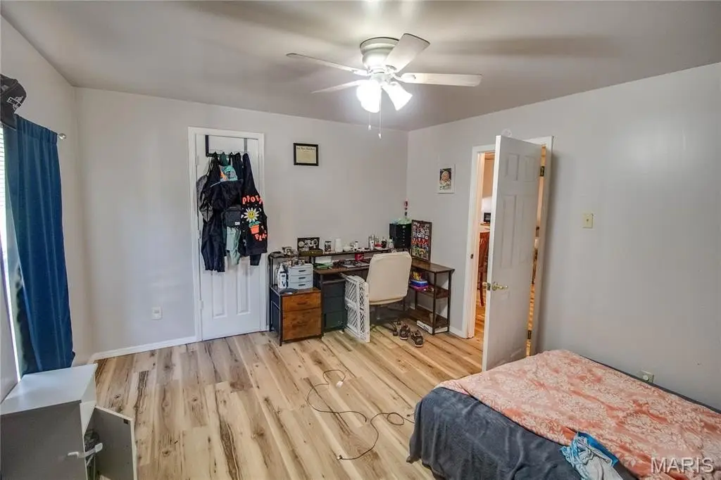 Picture 15