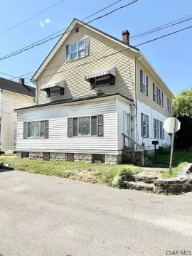 Johnstown Triplex: Investment Opportunity