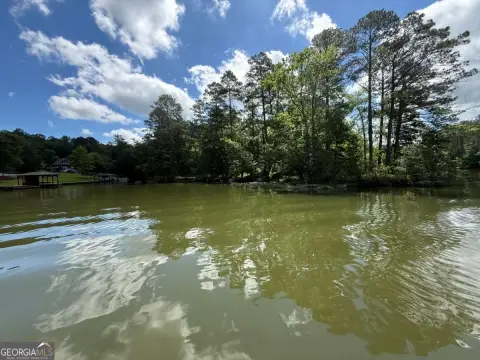 Lake Sinclair Unimproved Wooded Lot
