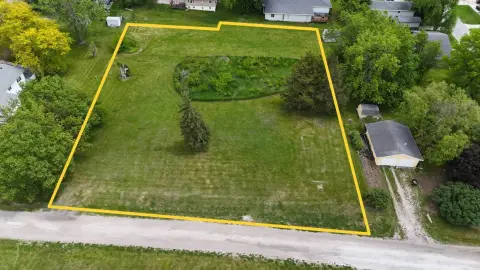 Residential Building Lot in Corydon