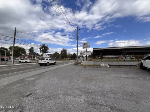 Downtown Bristol Commercial Space Available