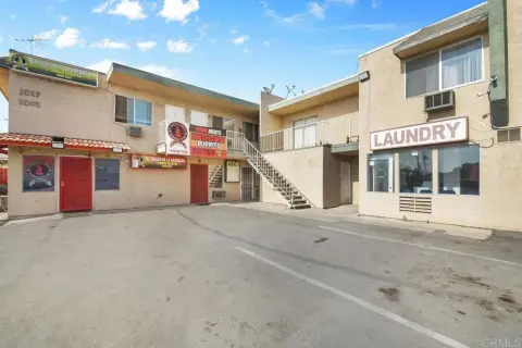 Mixed-Use Investment Opportunity in Spring Valley