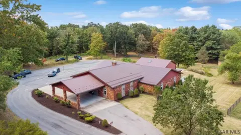 Commercial Property on 3.4 Acres