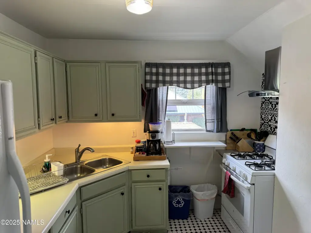 Picture 19