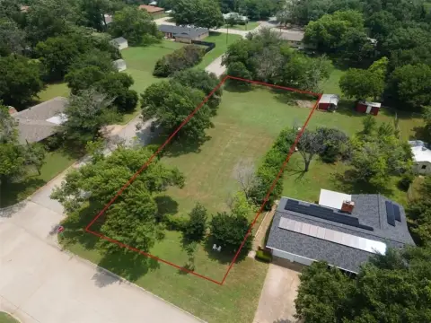 Residential Lot in Benbrook, TX