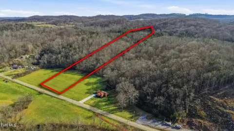 Kingsport Buildable Lot on Parkway