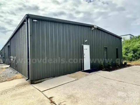 Flex Space With Drive-In Doors