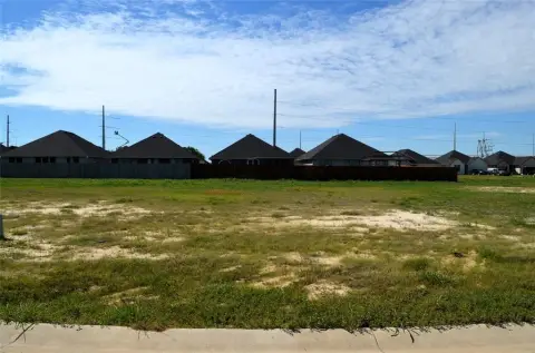 Residential Lot in Mabank, TX