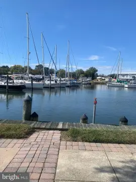 Cambridge Condo in Gated Community