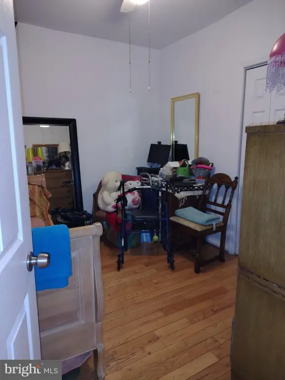Picture 19