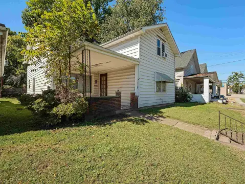 Duplex with Shared Laundry