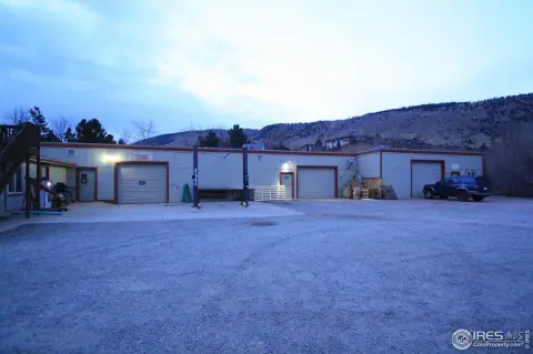 Lyons Industrial Unit For Sale