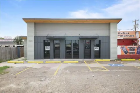 Renovated Commercial Property in Alamo, TX