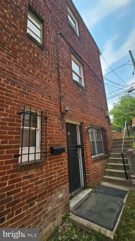 Picture 3