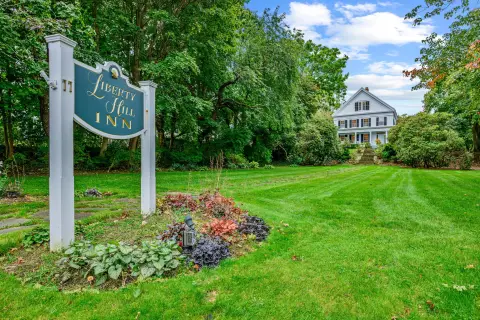 Bed And Breakfasts