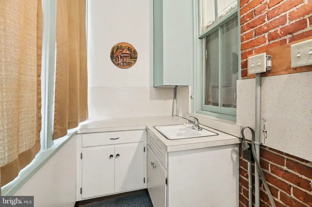 Picture 30