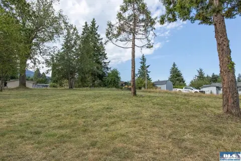 Residential Parcel in Port Angeles