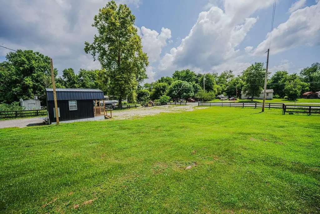 1019 Black Creek Rd, Clay City, KY 40312