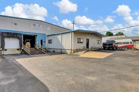 Memphis Industrial Facility For Sale