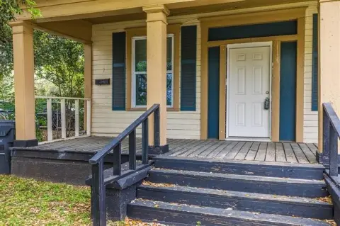 Inviting Multifamily Home in Waco