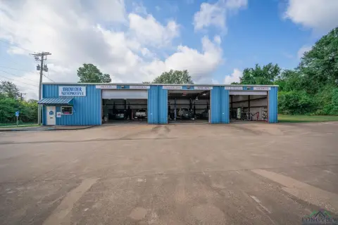 Turnkey Mechanic Shop on Marshall