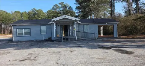 Commercial Lot in Lithonia