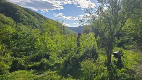 Scenic Land Near New River Gorge