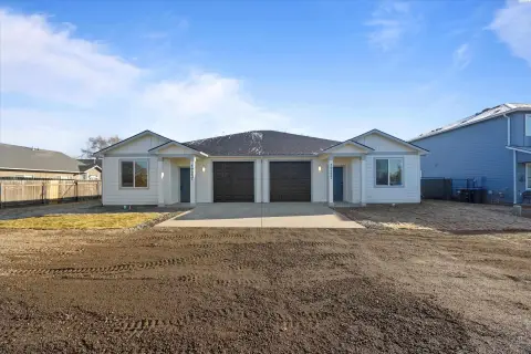 Newer Duplex in Walla Walla