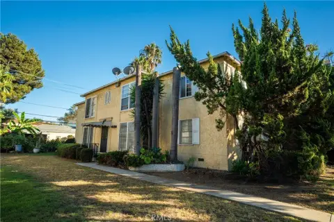 Bixby Knolls Quadruplex Opportunity