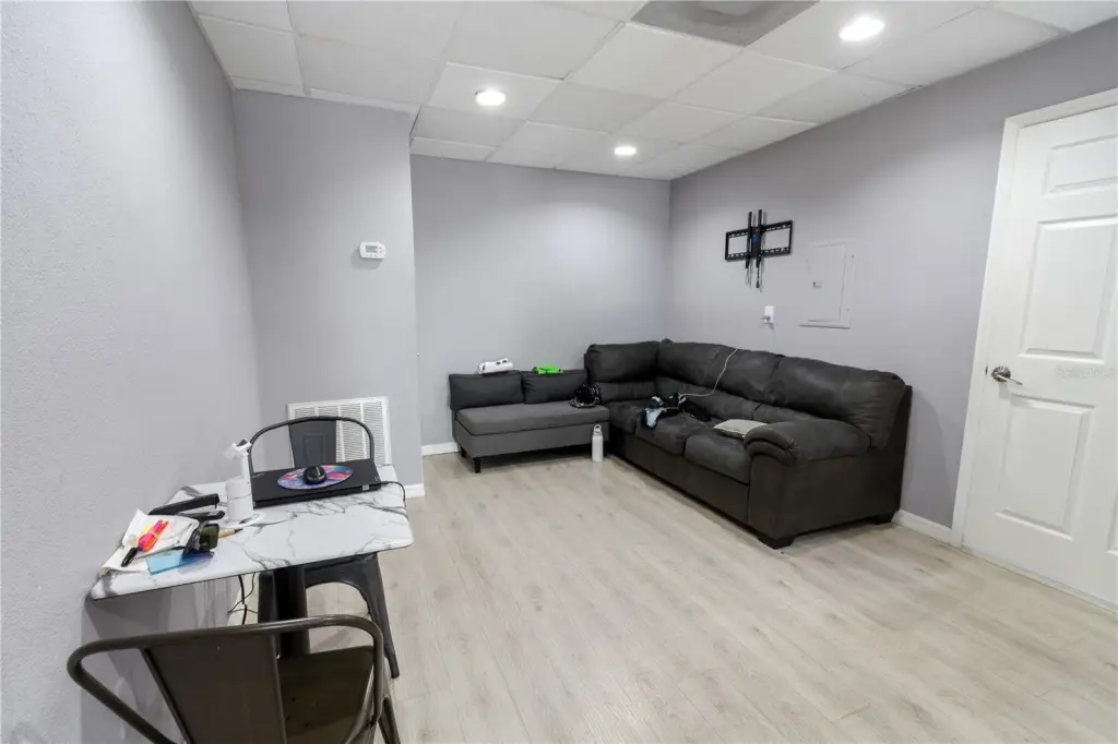 Picture 10