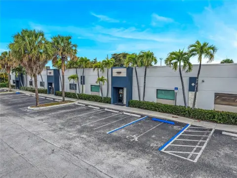 Doral Warehouse with Office Space