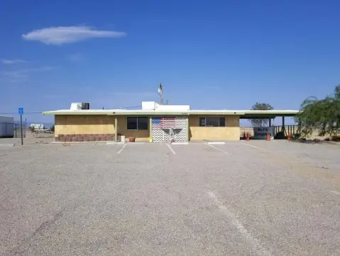 Salton City Commercial Building For Lease