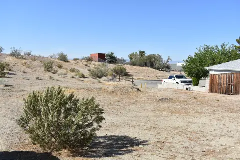 Residential/Agricultural Lot in Rosamond