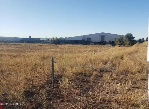 Industrial Land in Bellemont, Arizona
