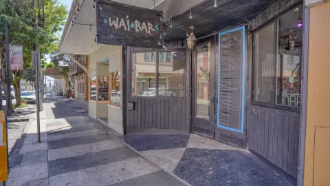 Turnkey Bar Opportunity in Wailuku