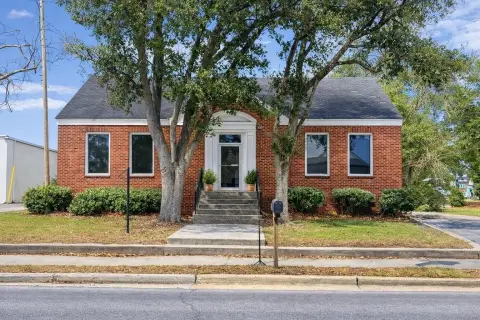 Barnwell Office Building For Sale