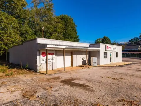 Specialty Property with Garage