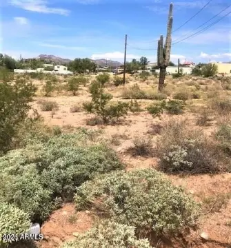 Land in Apache Junction, Arizona