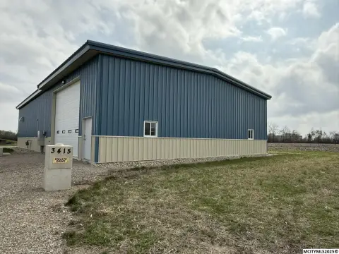 New Warehouse on 2.5 Acres