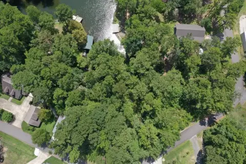 Waterfront Land in Toledo Village