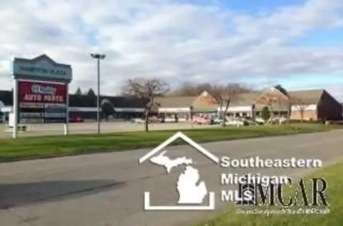 Monroe Retail Space For Lease