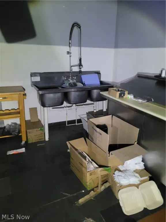 Picture 3