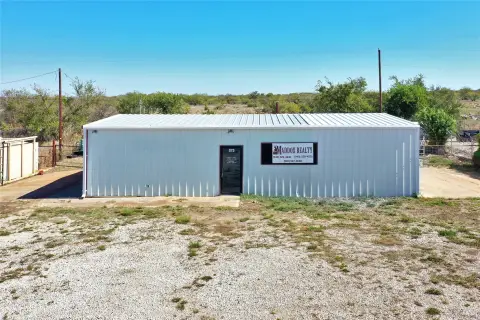 Flex Building with Overhead Door