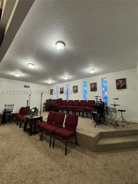 Picture 9