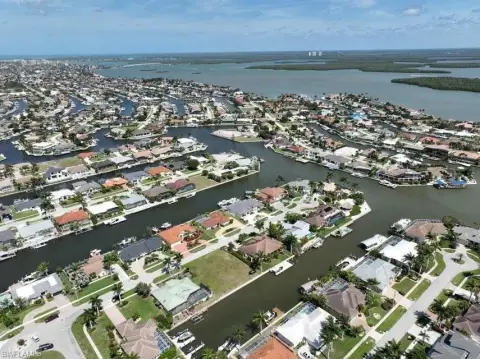 Picture of Land at Channel Ct 131, Marco Island, FL