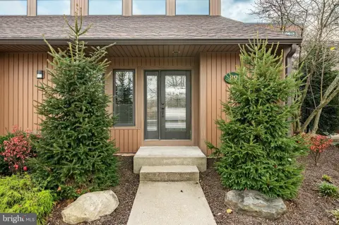 Furnished Office Condo For Sale