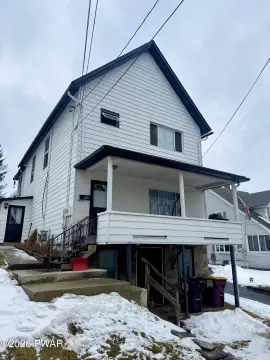 Honesdale Duplex with Garage