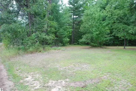 Vacant Wooded Lot Near Lakes