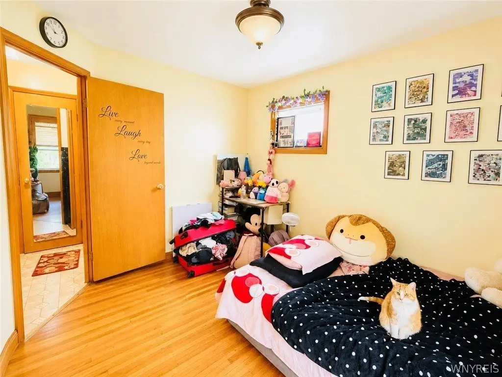Picture 19
